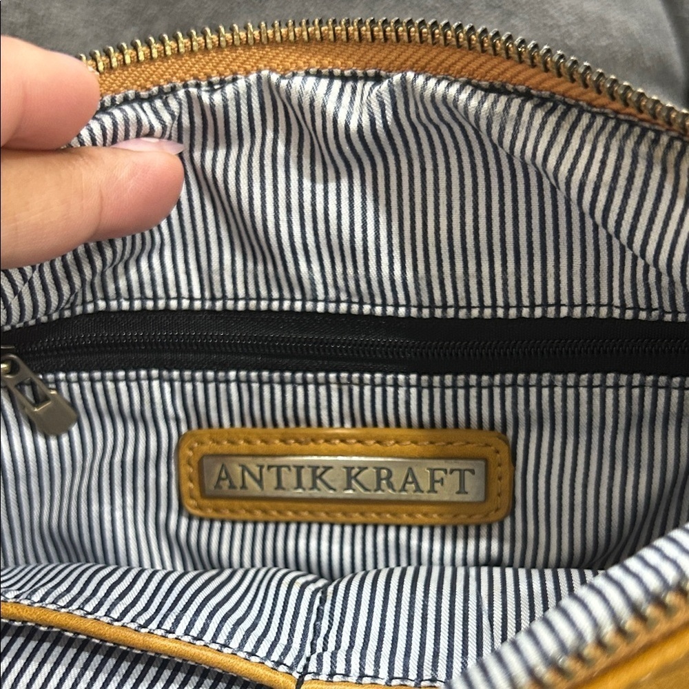 Antik Kraft Mustard Crossbody Bag - Picture 3 of 4